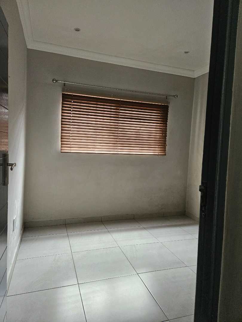 2 Bedroom Property for Sale in Pretoria North Gauteng