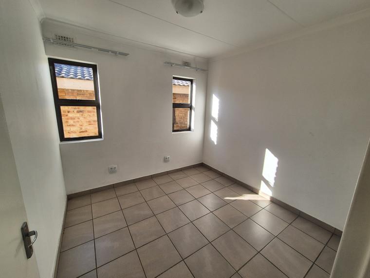3 Bedroom Property for Sale in Albertsdal Gauteng