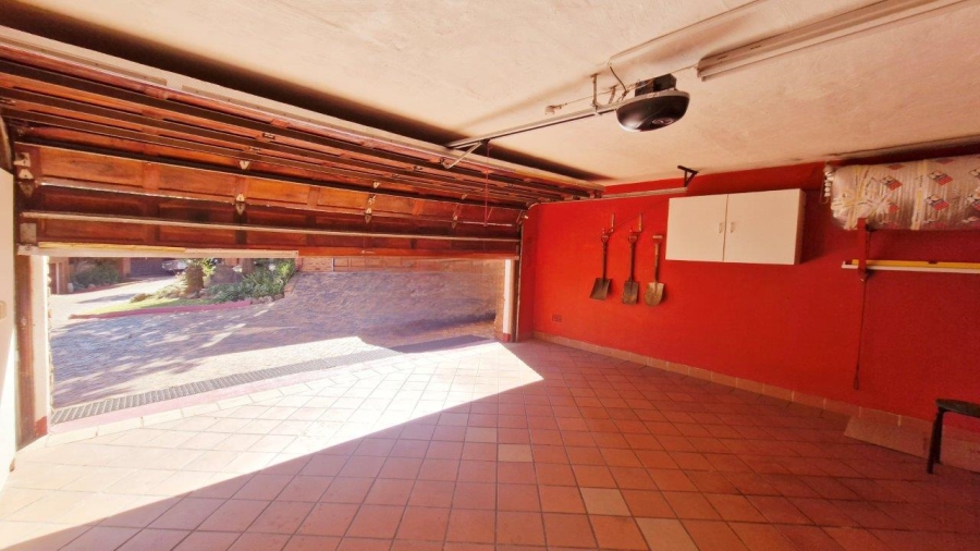 3 Bedroom Property for Sale in Bassonia Gauteng