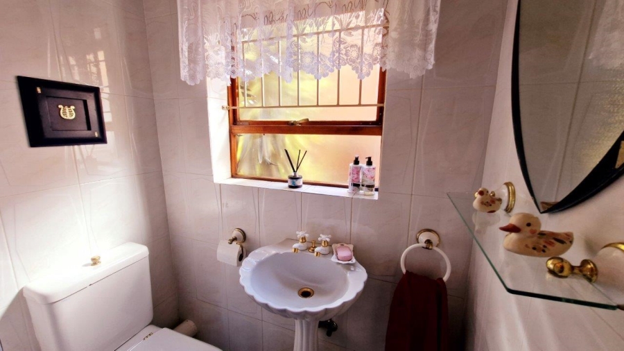3 Bedroom Property for Sale in Bassonia Gauteng