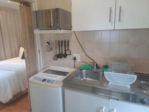 To Let 1 Bedroom Property for Rent in Illovo Gauteng