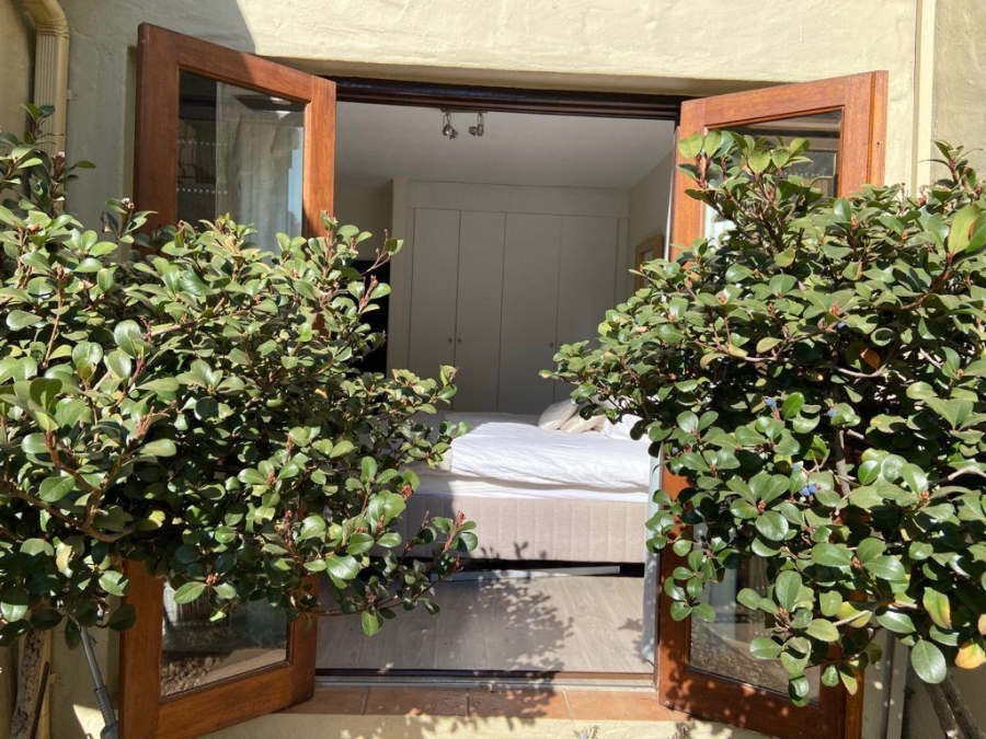 To Let 2 Bedroom Property for Rent in Benmore Gardens Gauteng