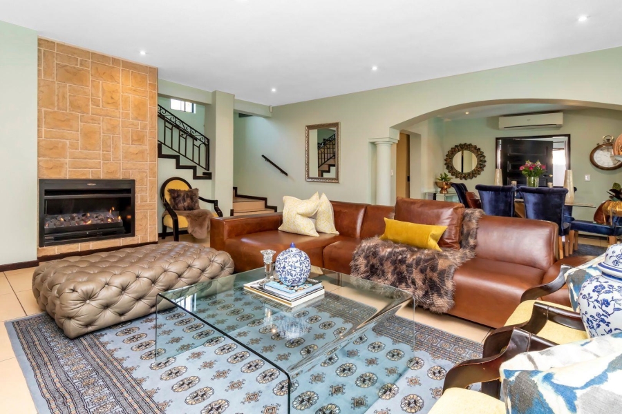 To Let 4 Bedroom Property for Rent in Barbeque Downs Gauteng