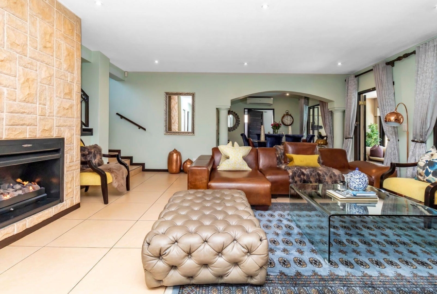 To Let 4 Bedroom Property for Rent in Barbeque Downs Gauteng