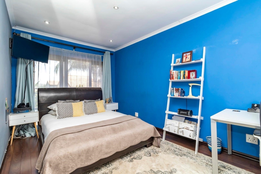 To Let 4 Bedroom Property for Rent in Barbeque Downs Gauteng
