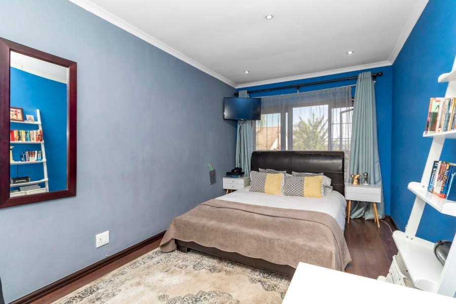 To Let 4 Bedroom Property for Rent in Barbeque Downs Gauteng