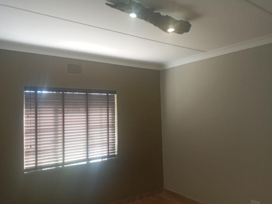 3 Bedroom Property for Sale in Rothdene Gauteng
