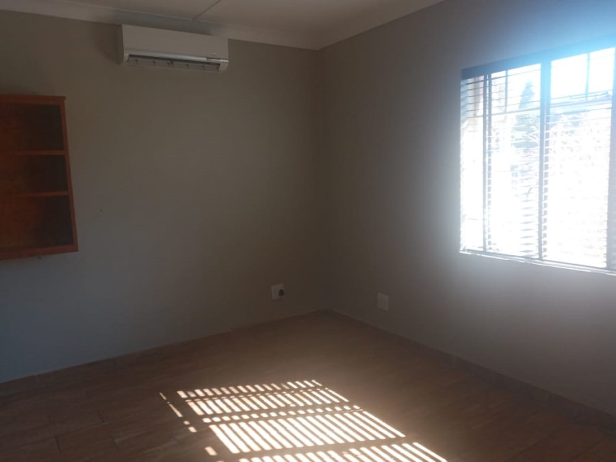 3 Bedroom Property for Sale in Rothdene Gauteng