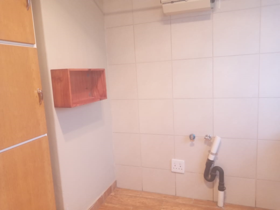 To Let 3 Bedroom Property for Rent in Rothdene Gauteng