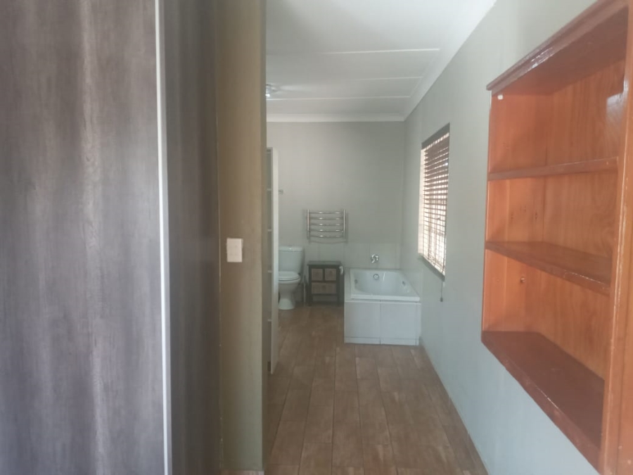To Let 3 Bedroom Property for Rent in Rothdene Gauteng