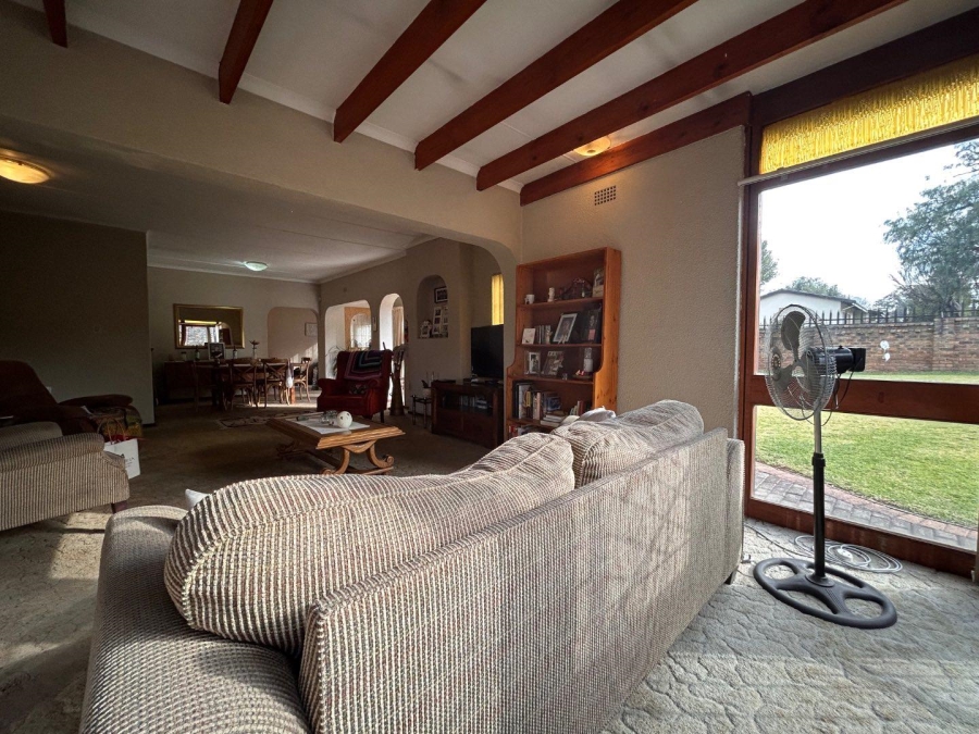 3 Bedroom Property for Sale in Verwoerdpark Gauteng