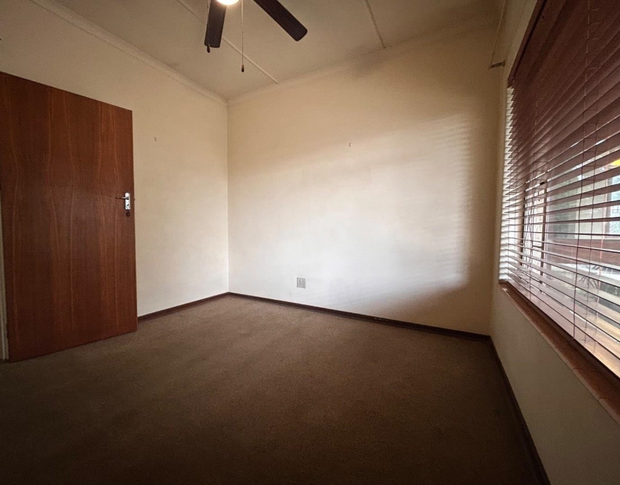 3 Bedroom Property for Sale in Verwoerdpark Gauteng