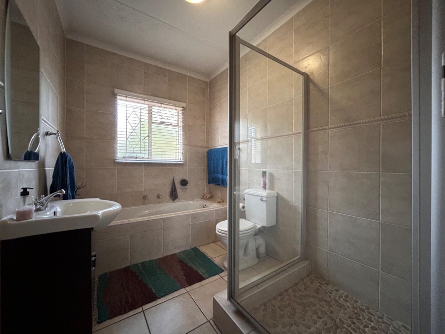 3 Bedroom Property for Sale in Verwoerdpark Gauteng