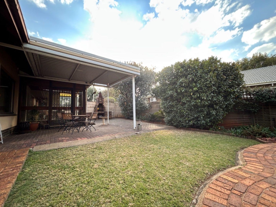 3 Bedroom Property for Sale in Verwoerdpark Gauteng