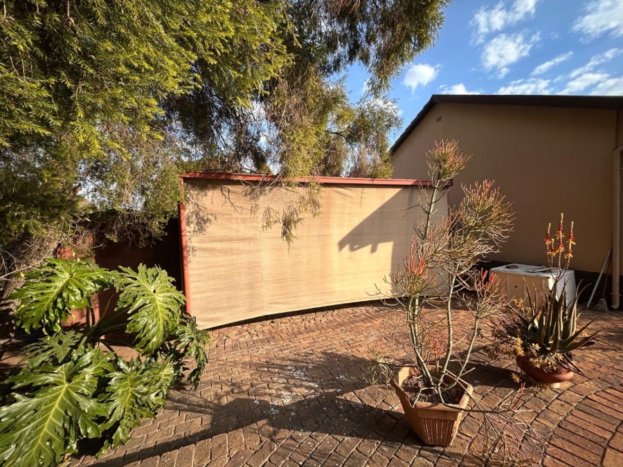 3 Bedroom Property for Sale in Verwoerdpark Gauteng