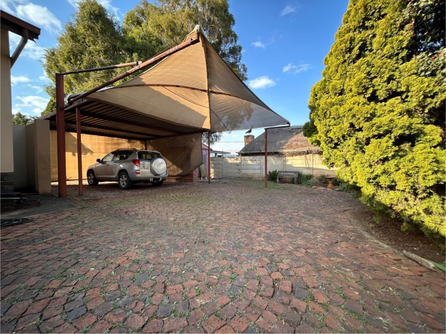3 Bedroom Property for Sale in Verwoerdpark Gauteng