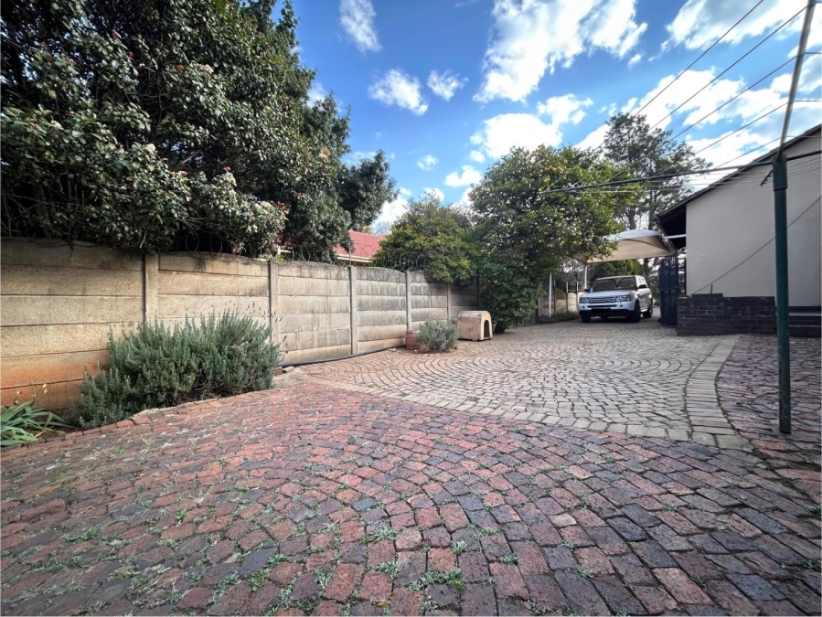3 Bedroom Property for Sale in Verwoerdpark Gauteng