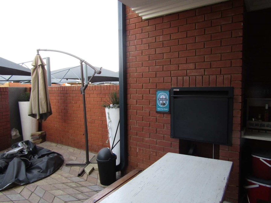 3 Bedroom Property for Sale in Eveleigh Gauteng