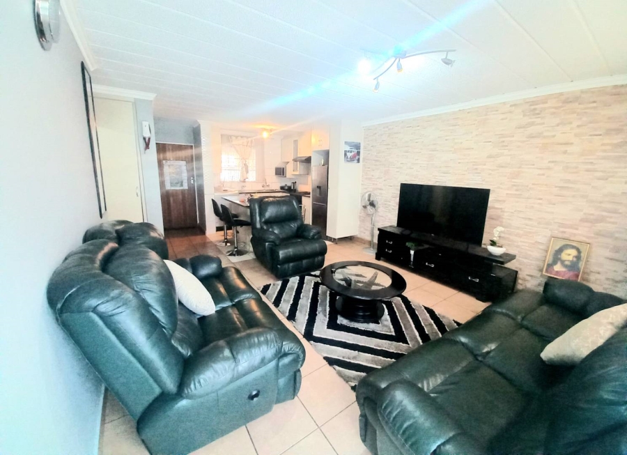 3 Bedroom Property for Sale in Ravenswood Gauteng