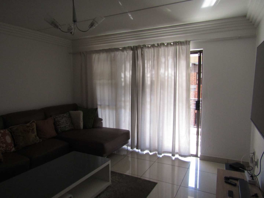 2 Bedroom Property for Sale in Ravenswood Gauteng