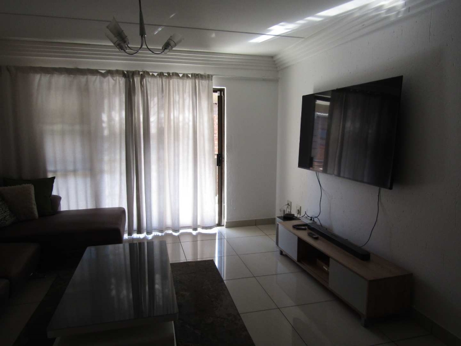 2 Bedroom Property for Sale in Ravenswood Gauteng