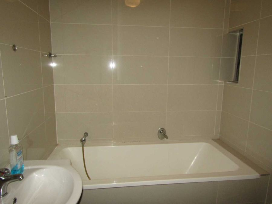 2 Bedroom Property for Sale in Ravenswood Gauteng