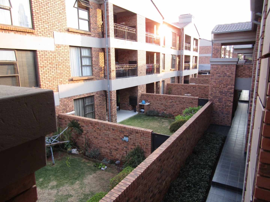 2 Bedroom Property for Sale in Ravenswood Gauteng