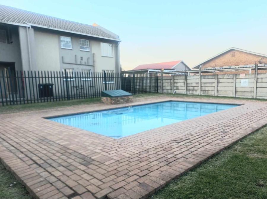 3 Bedroom Property for Sale in Ravenswood Gauteng