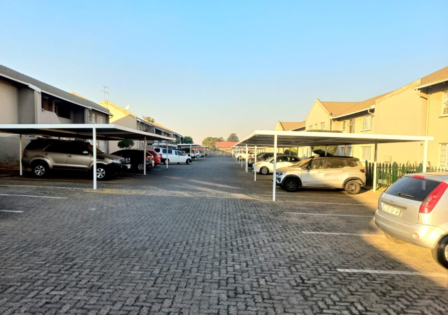 3 Bedroom Property for Sale in Ravenswood Gauteng