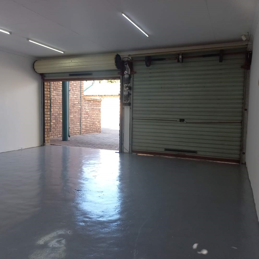 To Let 2 Bedroom Property for Rent in Eldoraigne Gauteng