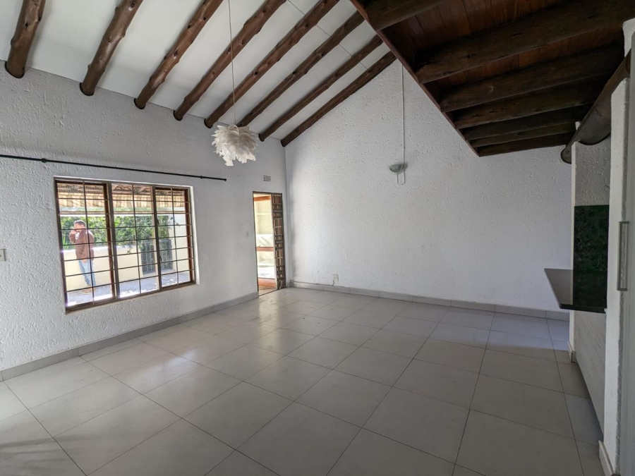 2 Bedroom Property for Sale in Bryanston Gauteng