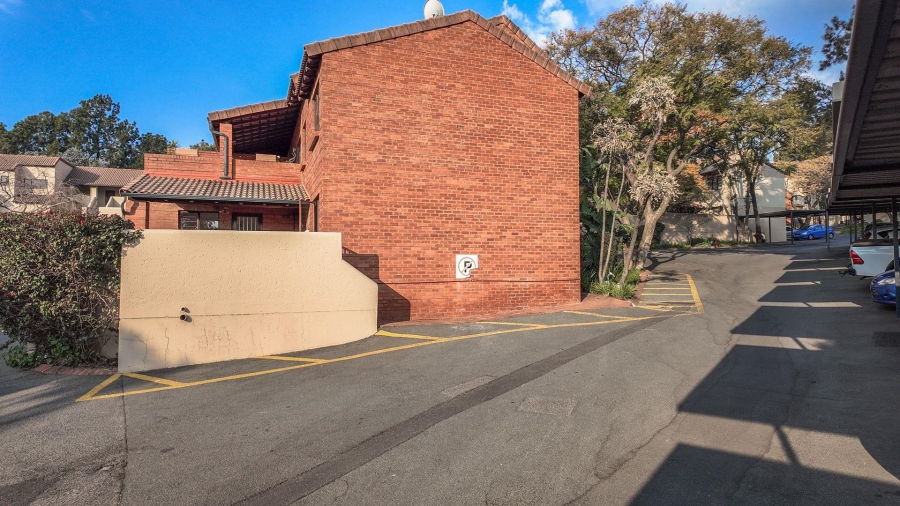 2 Bedroom Property for Sale in Bryanston Gauteng