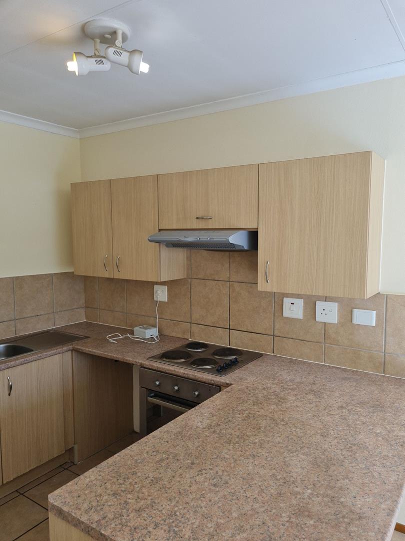To Let 2 Bedroom Property for Rent in Noordhang Gauteng