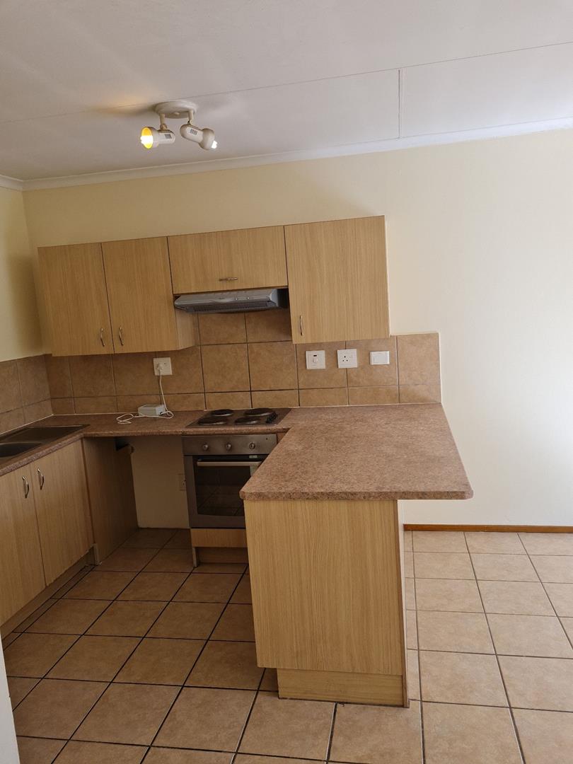 To Let 2 Bedroom Property for Rent in Noordhang Gauteng
