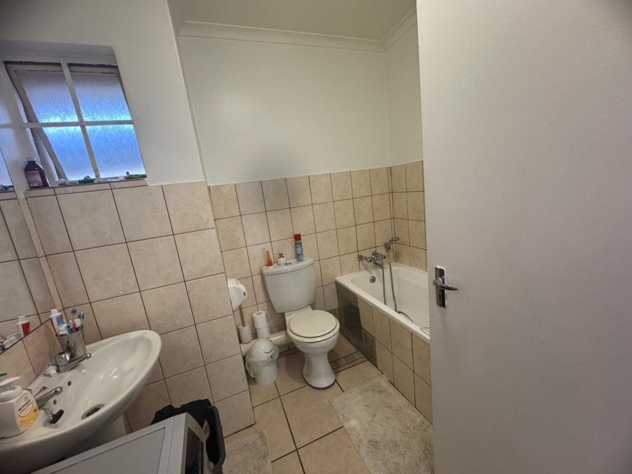 To Let 2 Bedroom Property for Rent in Ferndale Gauteng