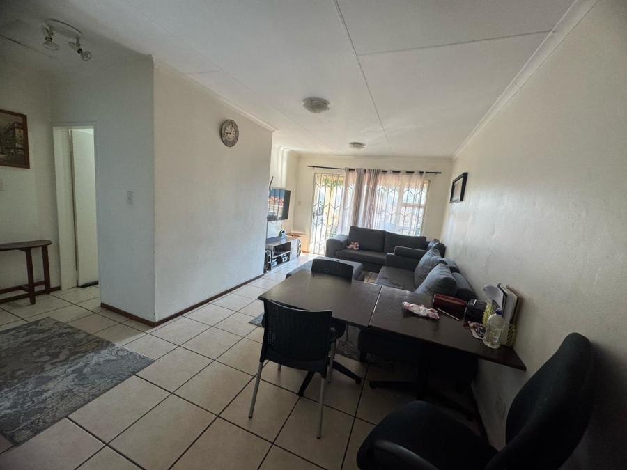To Let 2 Bedroom Property for Rent in Ferndale Gauteng