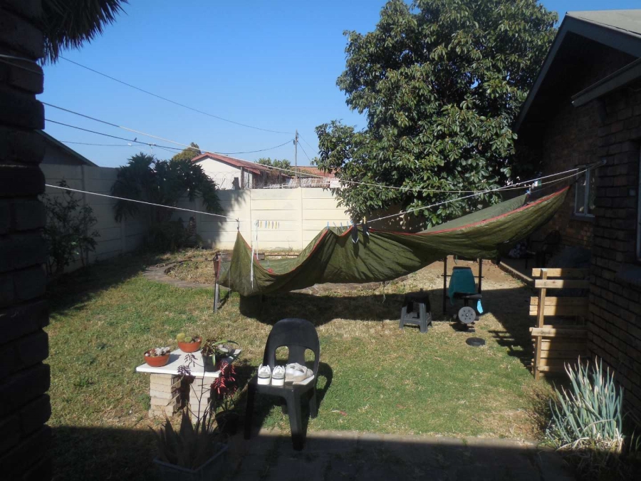 To Let 3 Bedroom Property for Rent in East Lynne Gauteng