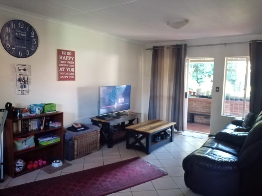 2 Bedroom Property for Sale in Wapadrand Gauteng