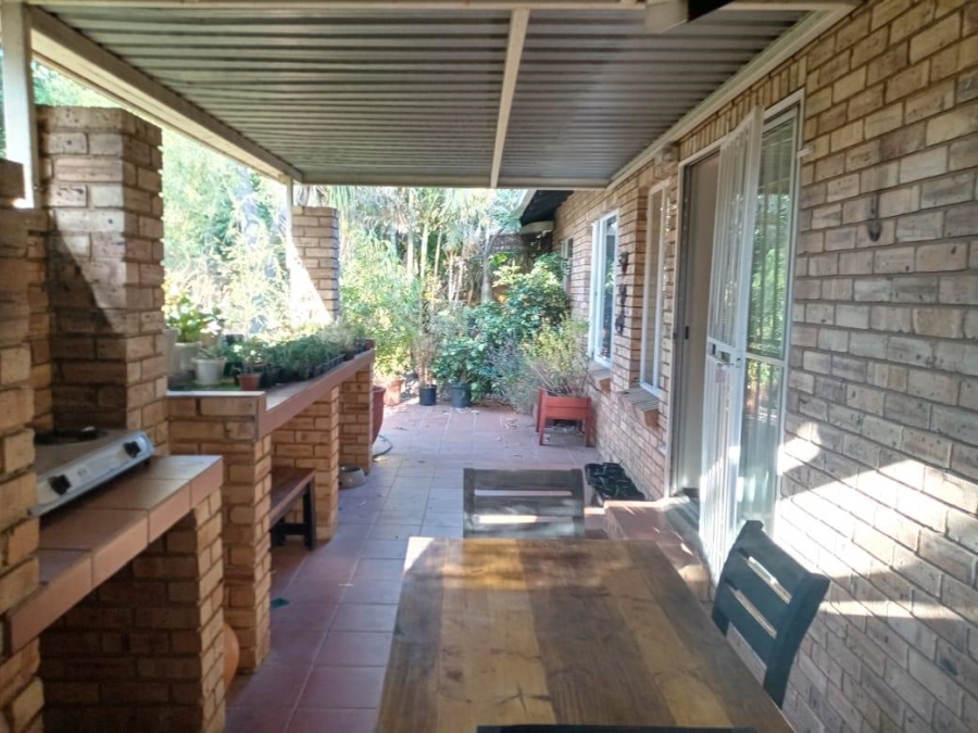 2 Bedroom Property for Sale in Wapadrand Gauteng