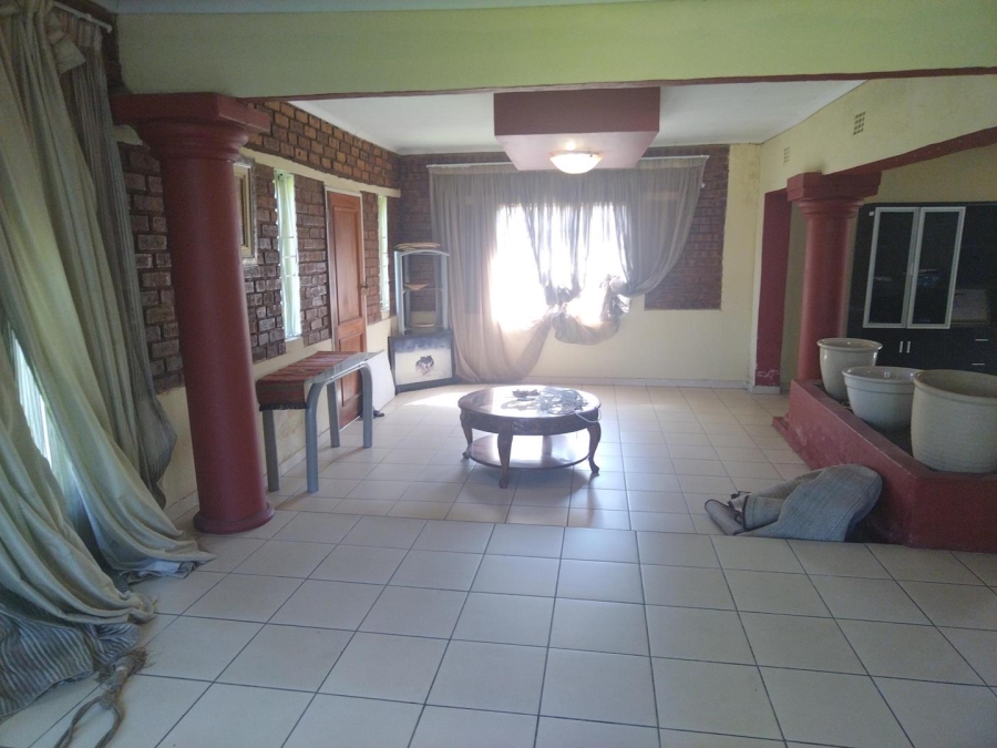 4 Bedroom Property for Sale in Glen Marais Gauteng