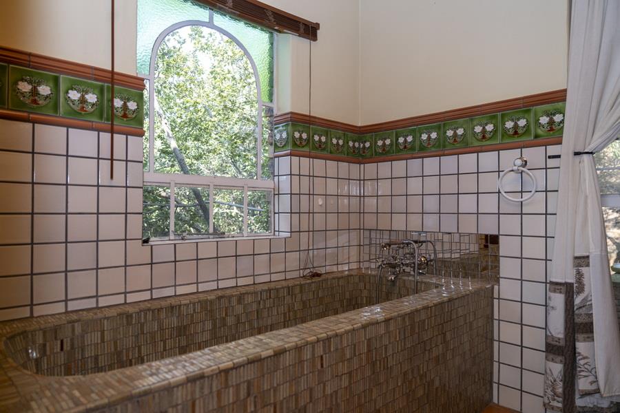 4 Bedroom Property for Sale in Pretoria North Gauteng