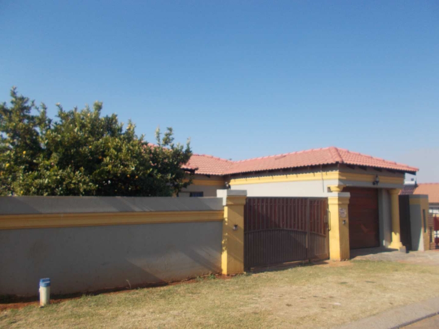 3 Bedroom Property for Sale in Vosloorus Ext 25 Gauteng