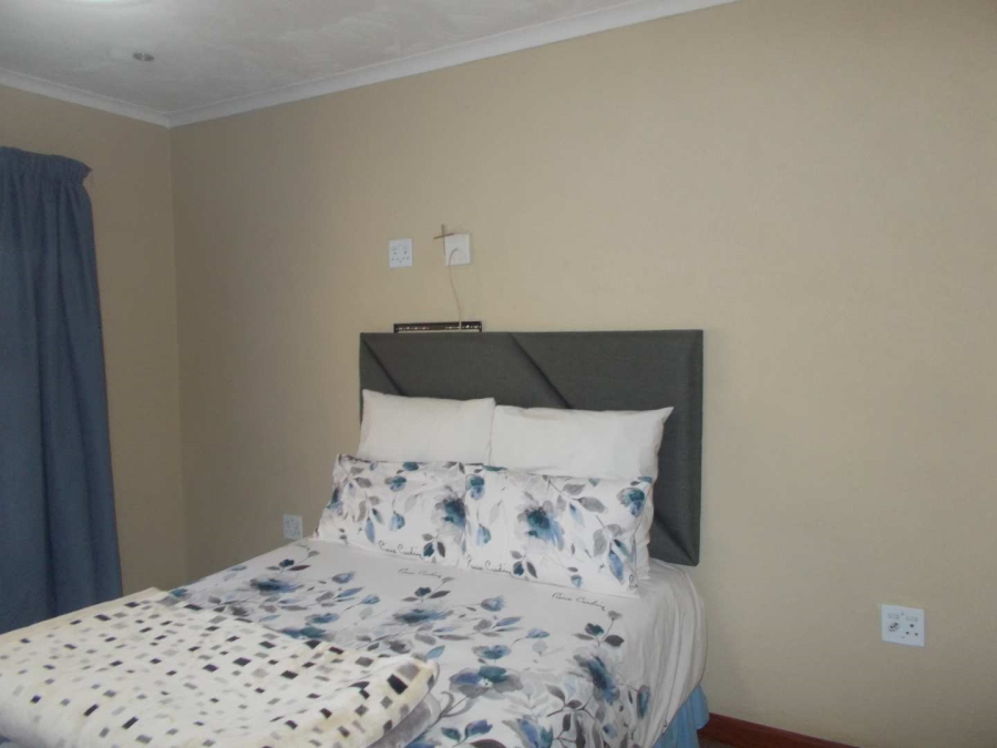3 Bedroom Property for Sale in Vosloorus Ext 25 Gauteng