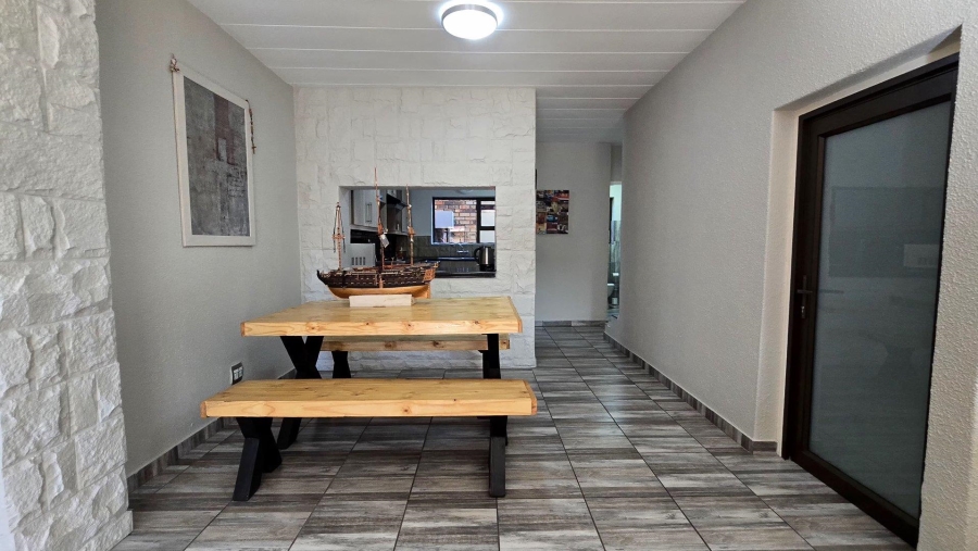 2 Bedroom Property for Sale in New Redruth Gauteng