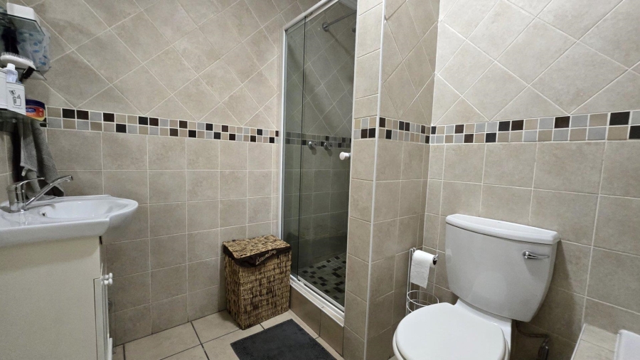 2 Bedroom Property for Sale in New Redruth Gauteng