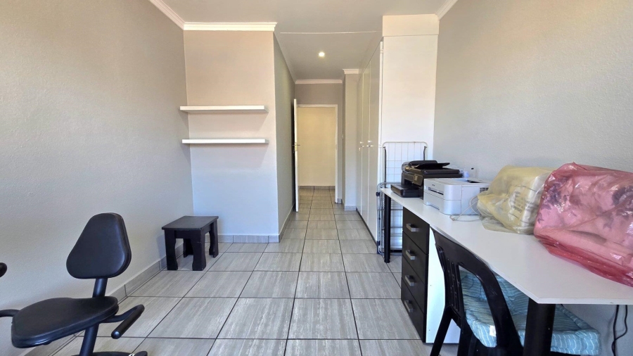 2 Bedroom Property for Sale in New Redruth Gauteng