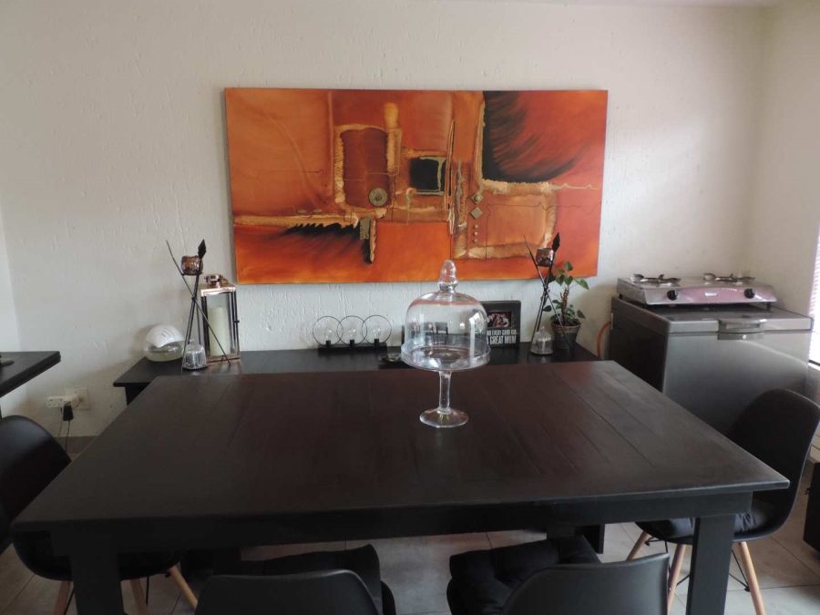 2 Bedroom Property for Sale in Glenvista Gauteng
