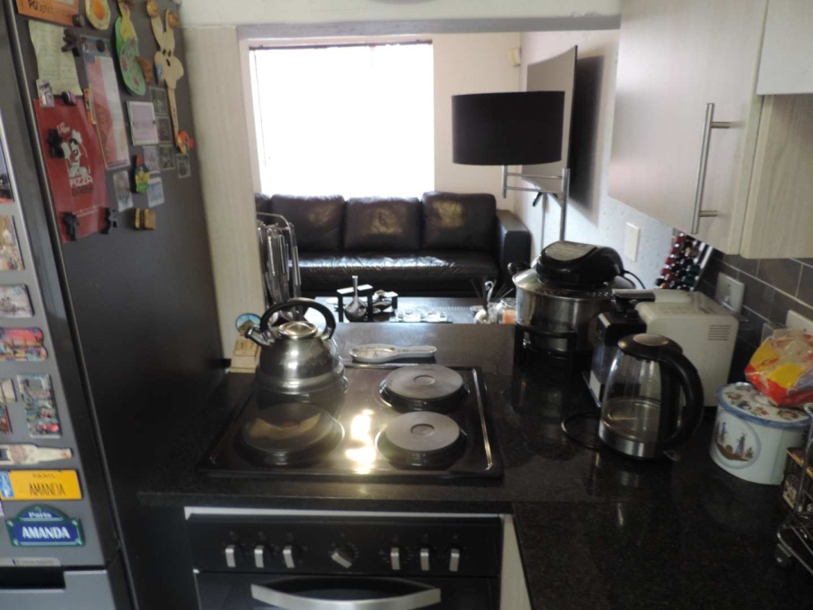 2 Bedroom Property for Sale in Glenvista Gauteng