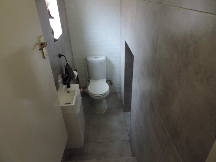 2 Bedroom Property for Sale in Glenvista Gauteng