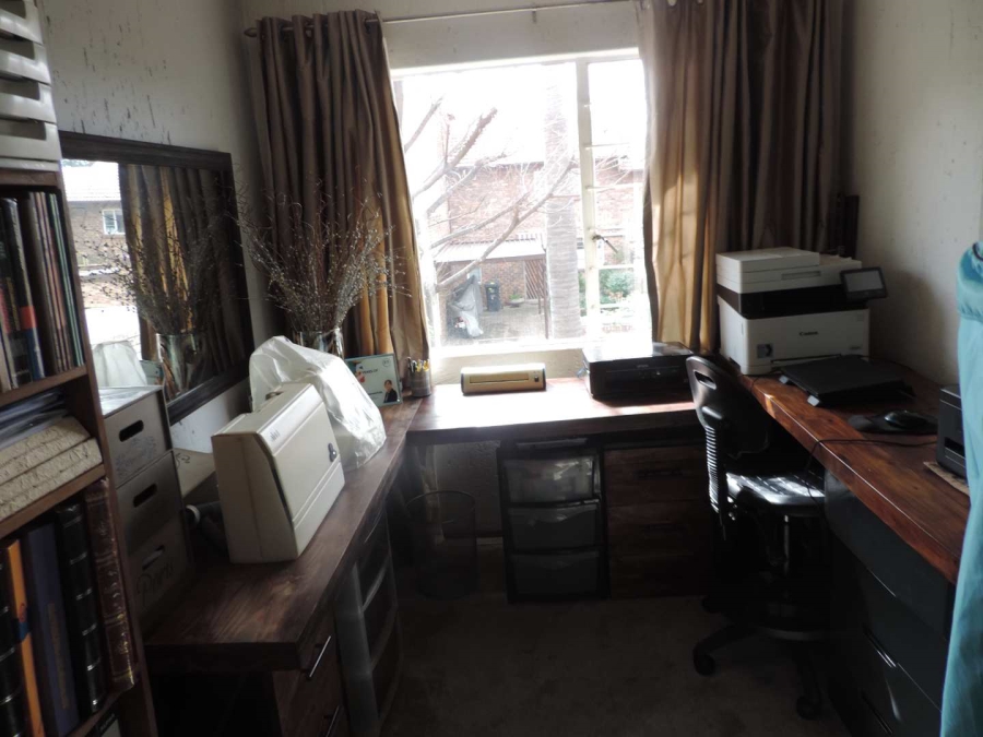 2 Bedroom Property for Sale in Glenvista Gauteng